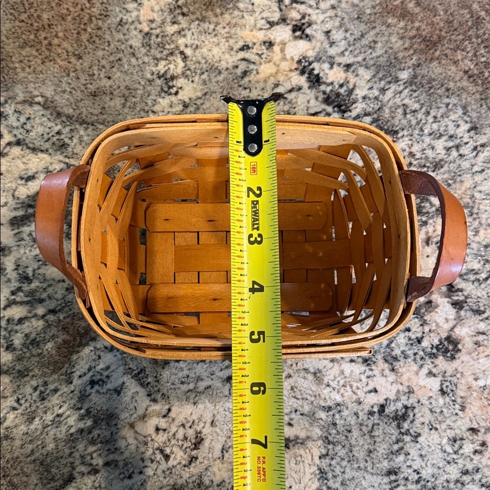 Longaberger Key Basket - Picture 5 of 6